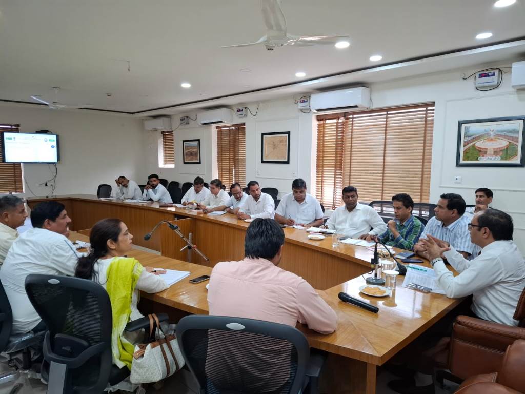 Census 2027 Training Camp Organized at PWD Rest House Under the Guidance of DC Rahul Narwal